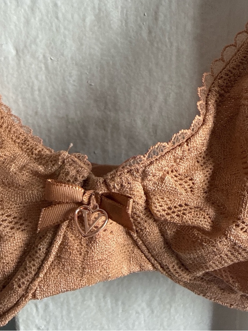 Victoria's Secret Lace Underwire Bra in Warm Taupe